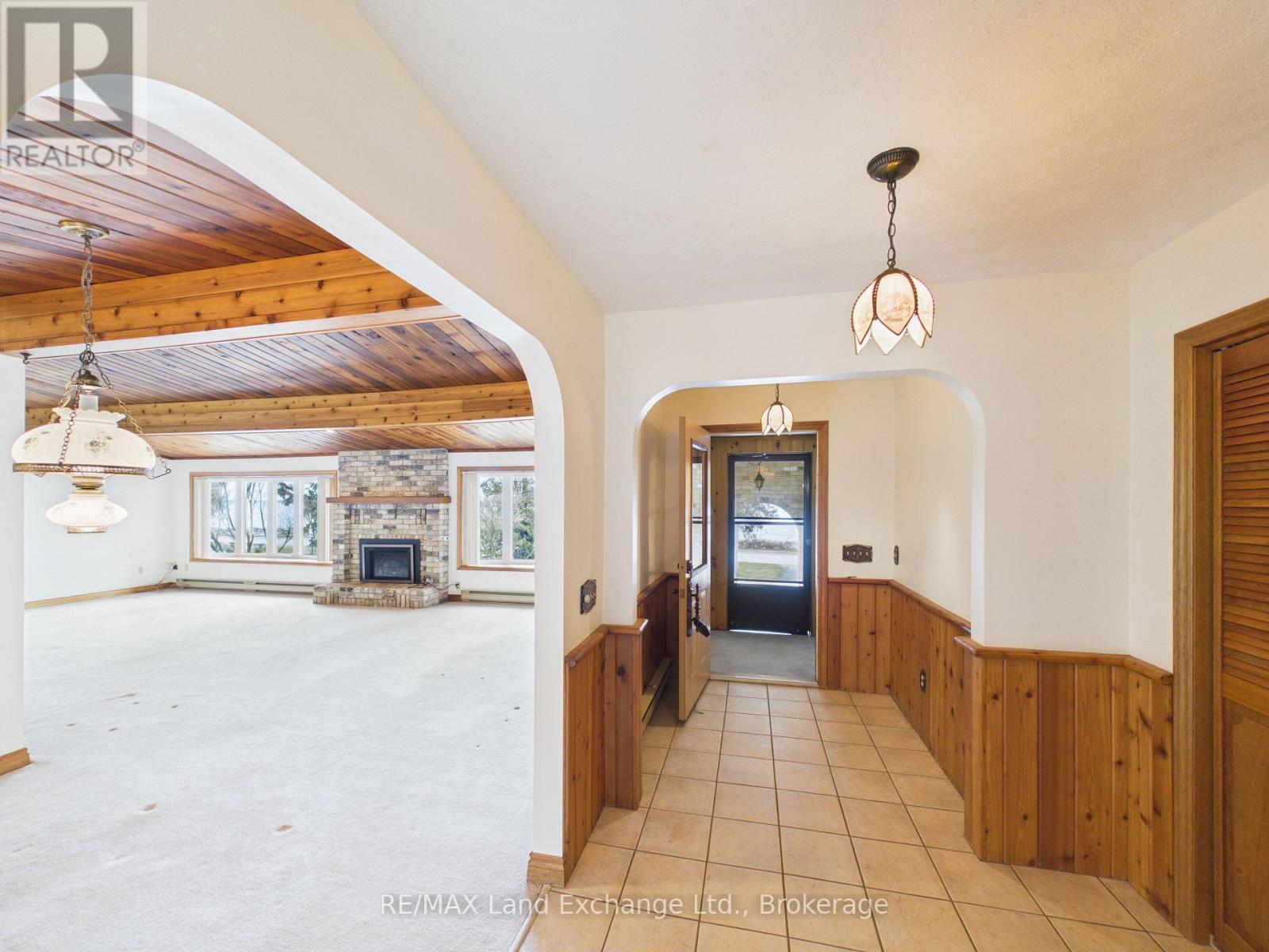 45 Goderich Street, Kincardine, ON - Indoor Photo Showing Other Room With Fireplace