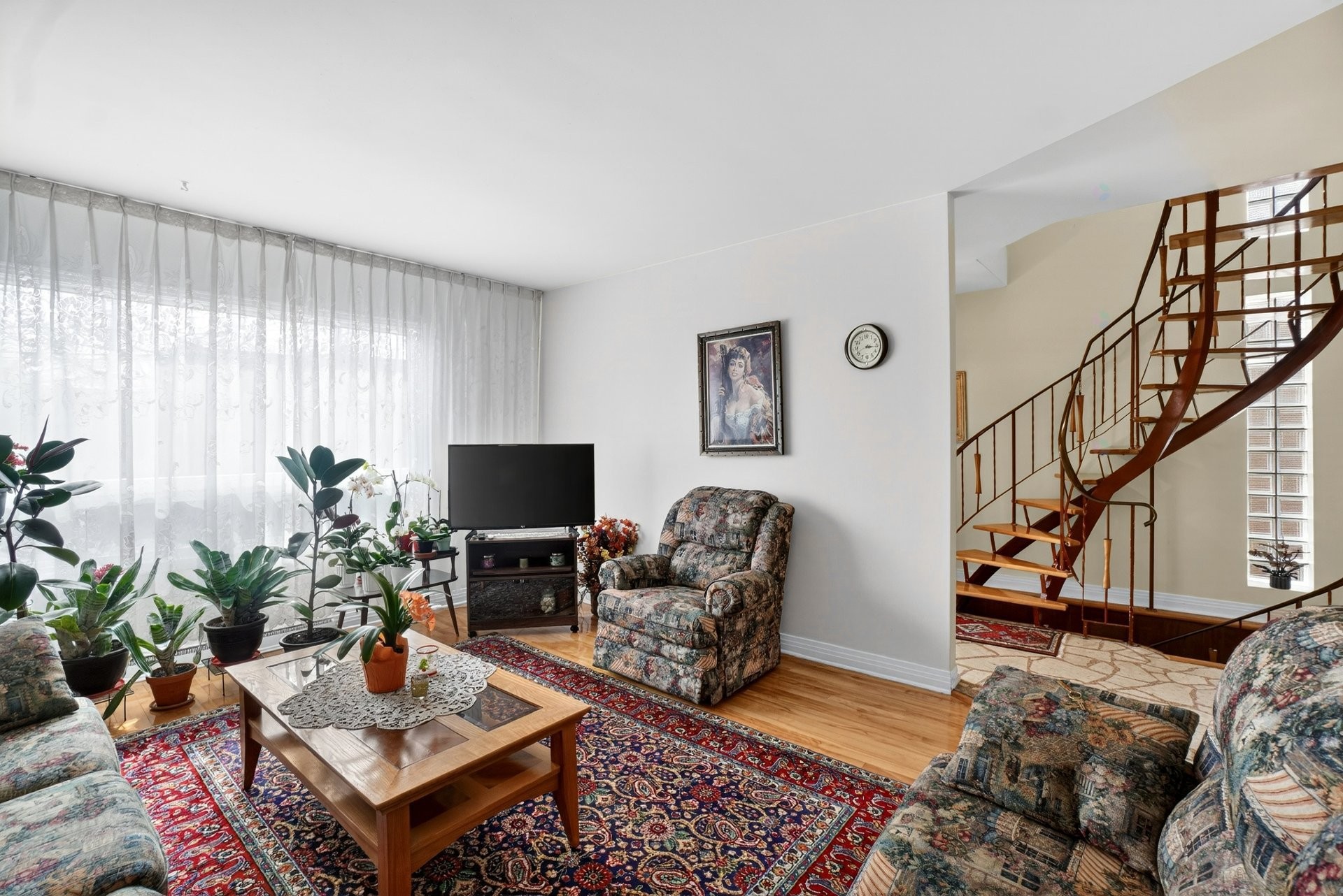 Living Room - 419 Av. Westminster N., Montréal-Ouest, QC - Indoor Photo Showing Living Room
