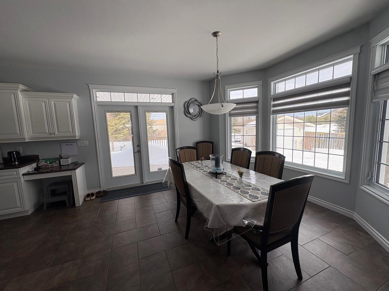 132 Wolverine Crescent, Thunder Bay, ON - Indoor Photo Showing Dining Room