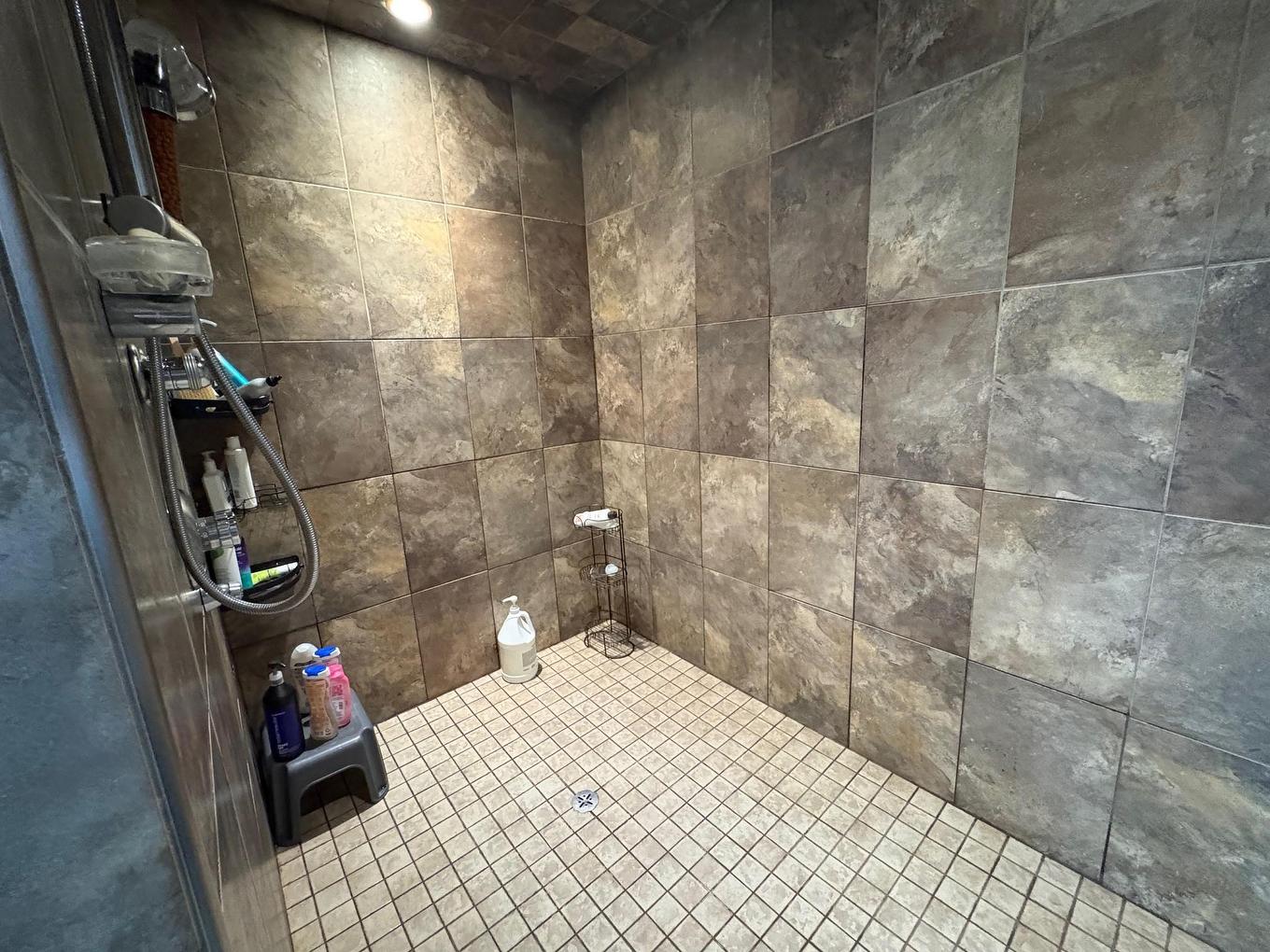 132 Wolverine Crescent, Thunder Bay, ON - Indoor Photo Showing Bathroom