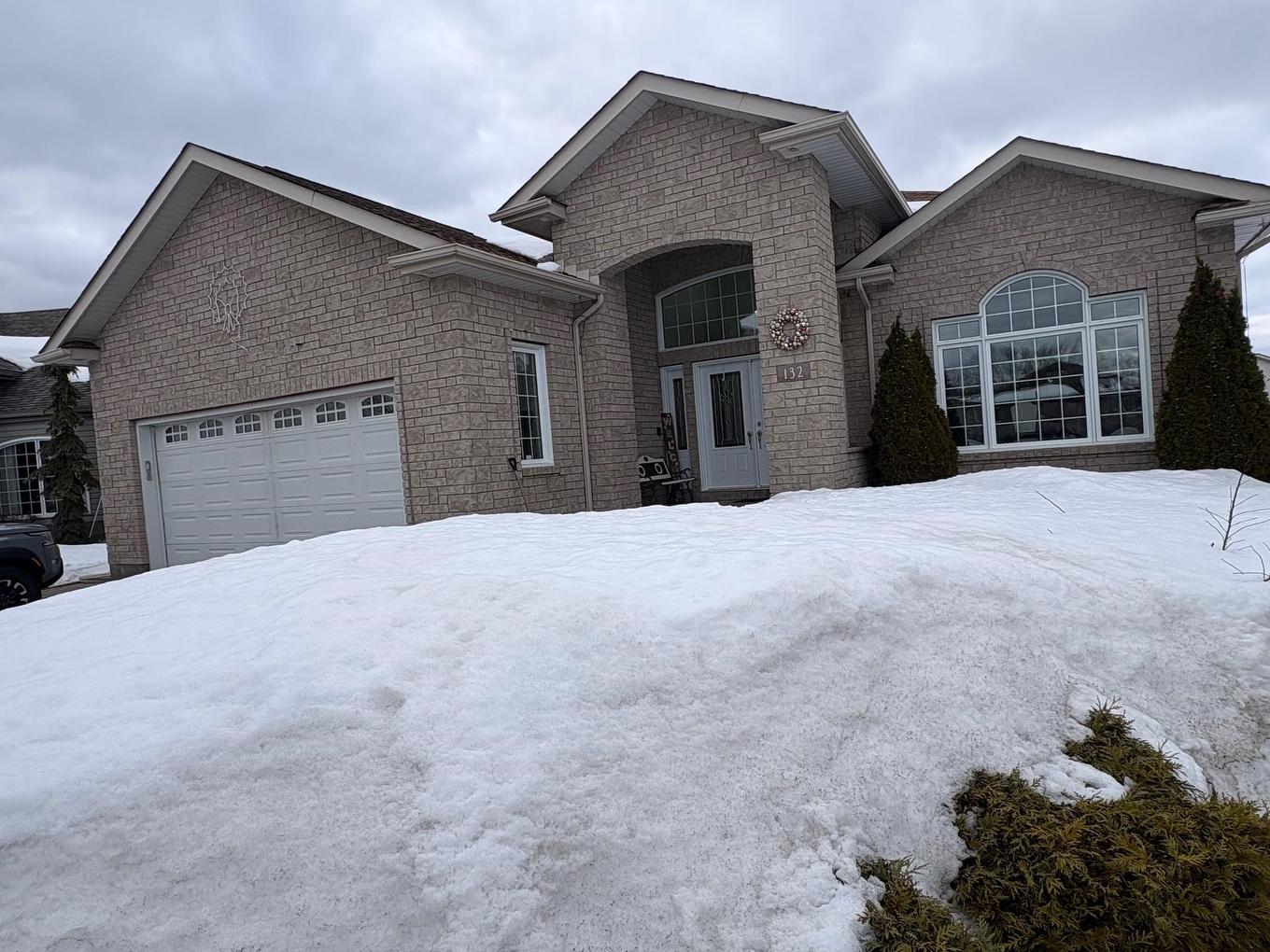 132 Wolverine Crescent, Thunder Bay, ON - Outdoor