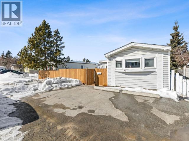 95-986 Range Road, Whitehorse, YT - Outdoor