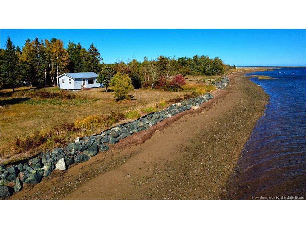 1794 Rue Châtillon, Maisonnette, NB