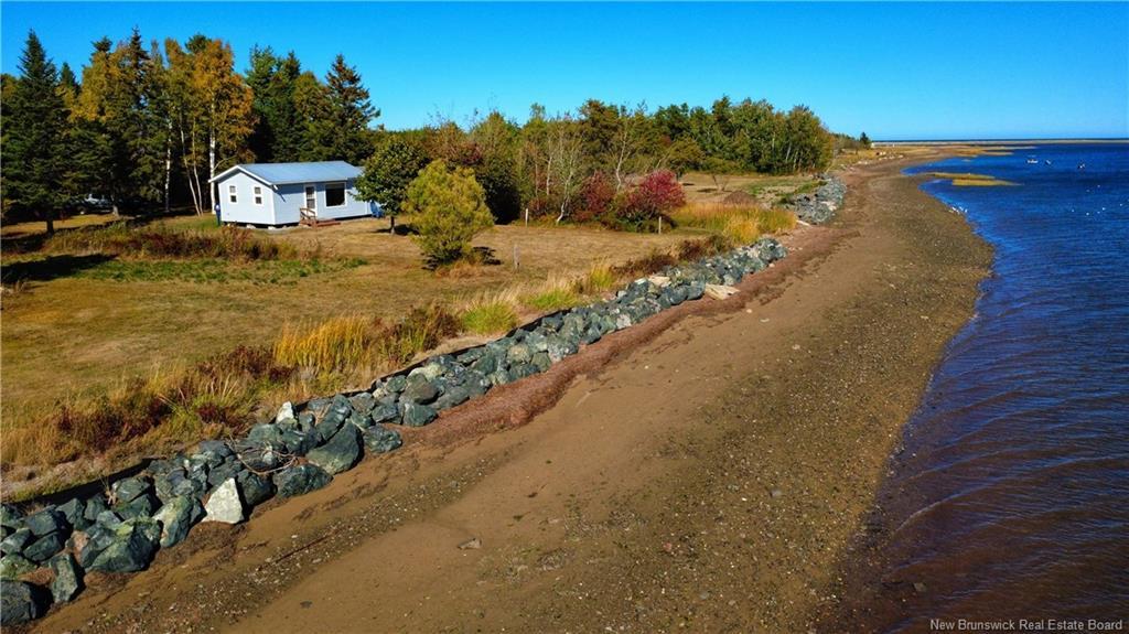 1794 Rue Châtillon, Maisonnette, NB