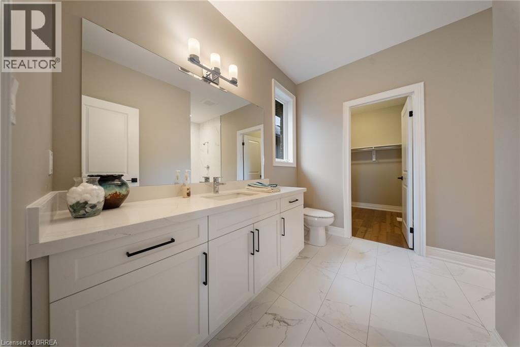 187 Craddock Boulevard, Jarvis, ON - Indoor Photo Showing Bathroom