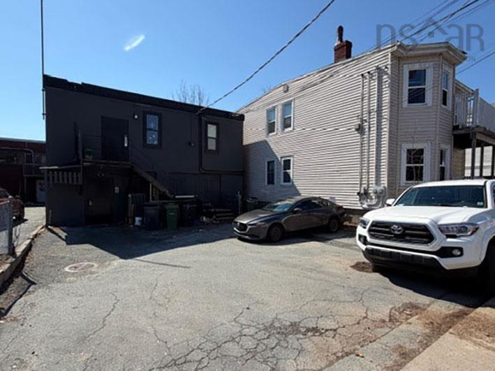 6249 Quinpool Road, Halifax, NS