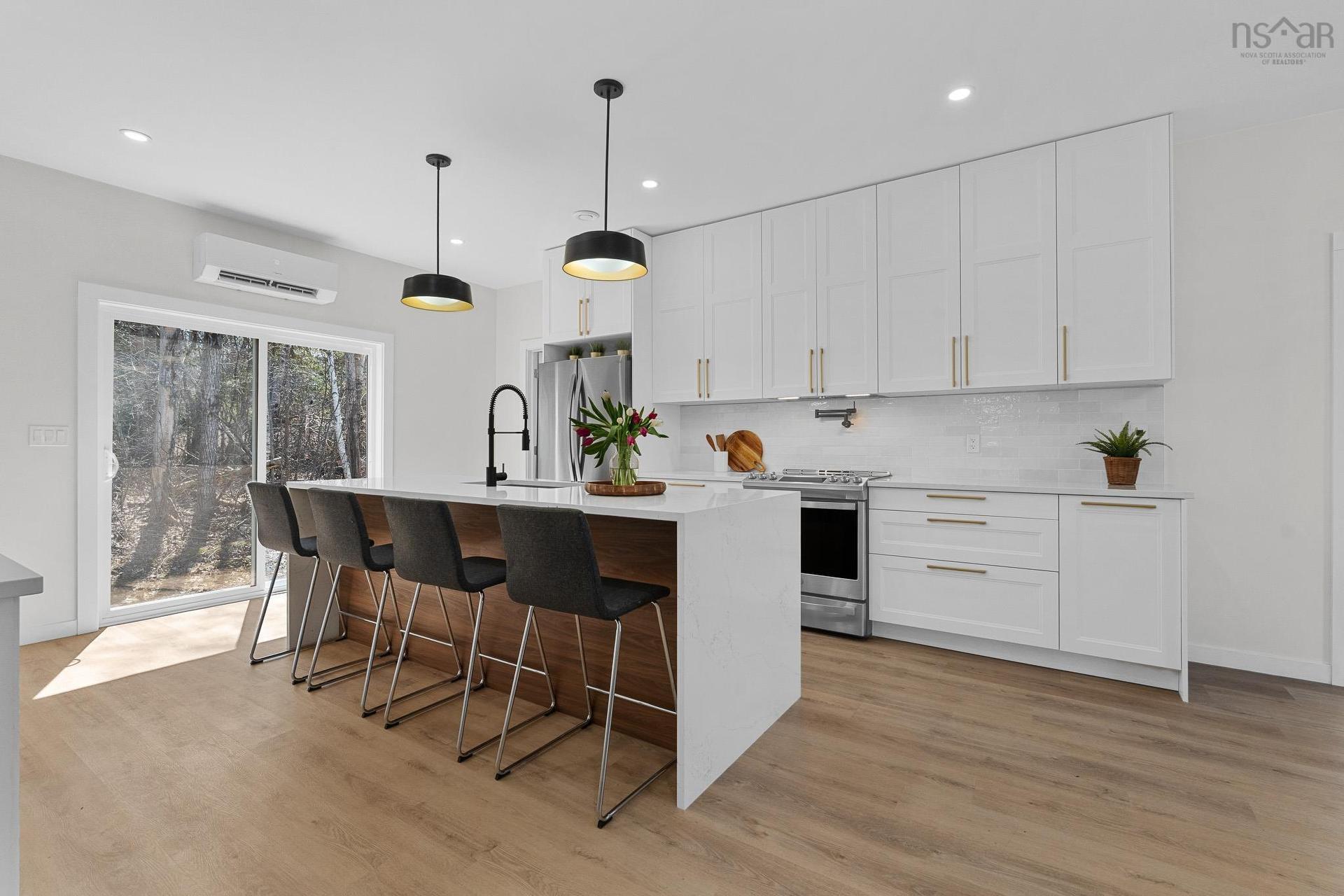 15 Chalet Crescent, Brooklyn, NS