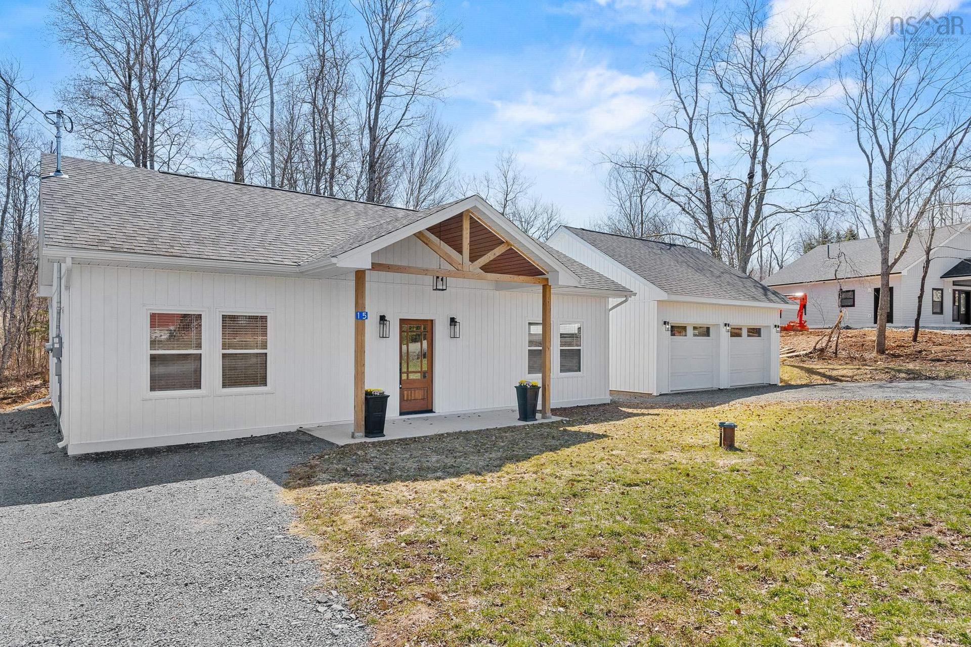 15 Chalet Crescent, Brooklyn, NS