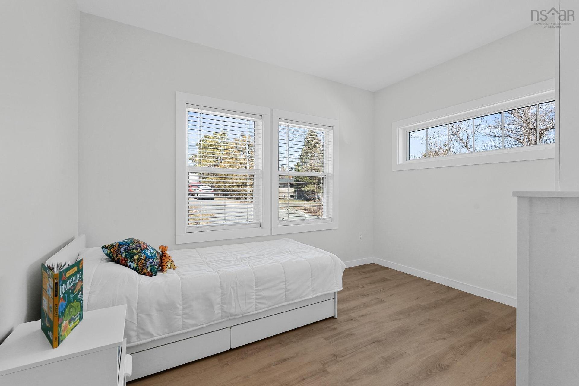 15 Chalet Crescent, Brooklyn, NS