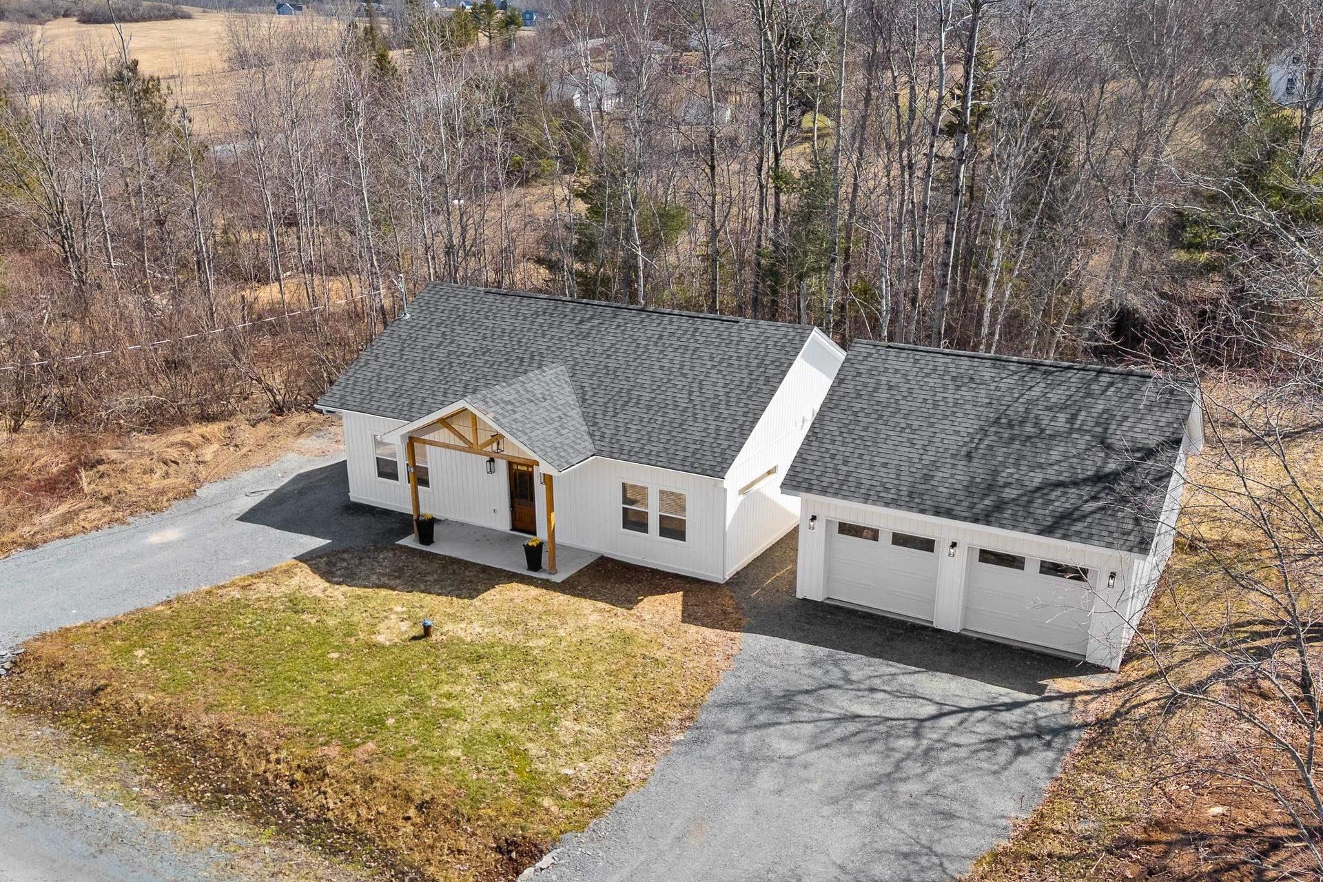 15 Chalet Crescent, Brooklyn, NS