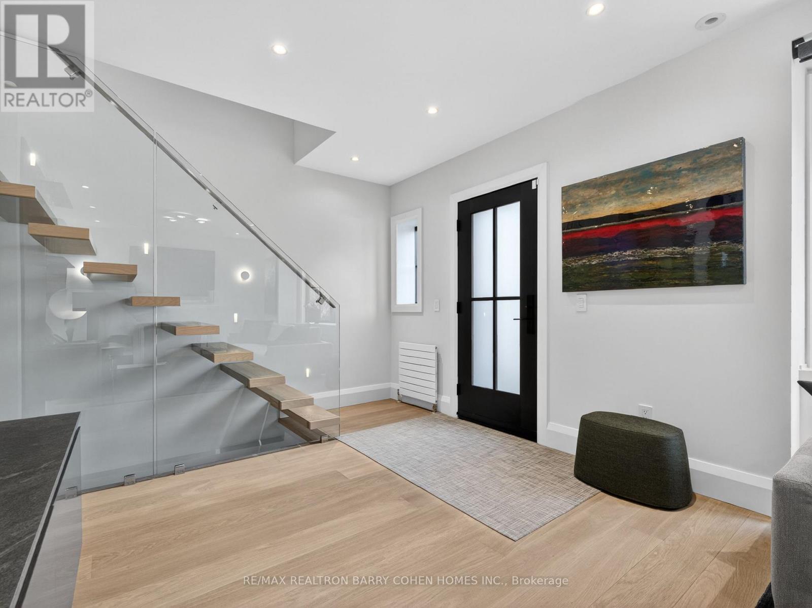 130 Mona Drive, Toronto, ON - Indoor Photo Showing Other Room