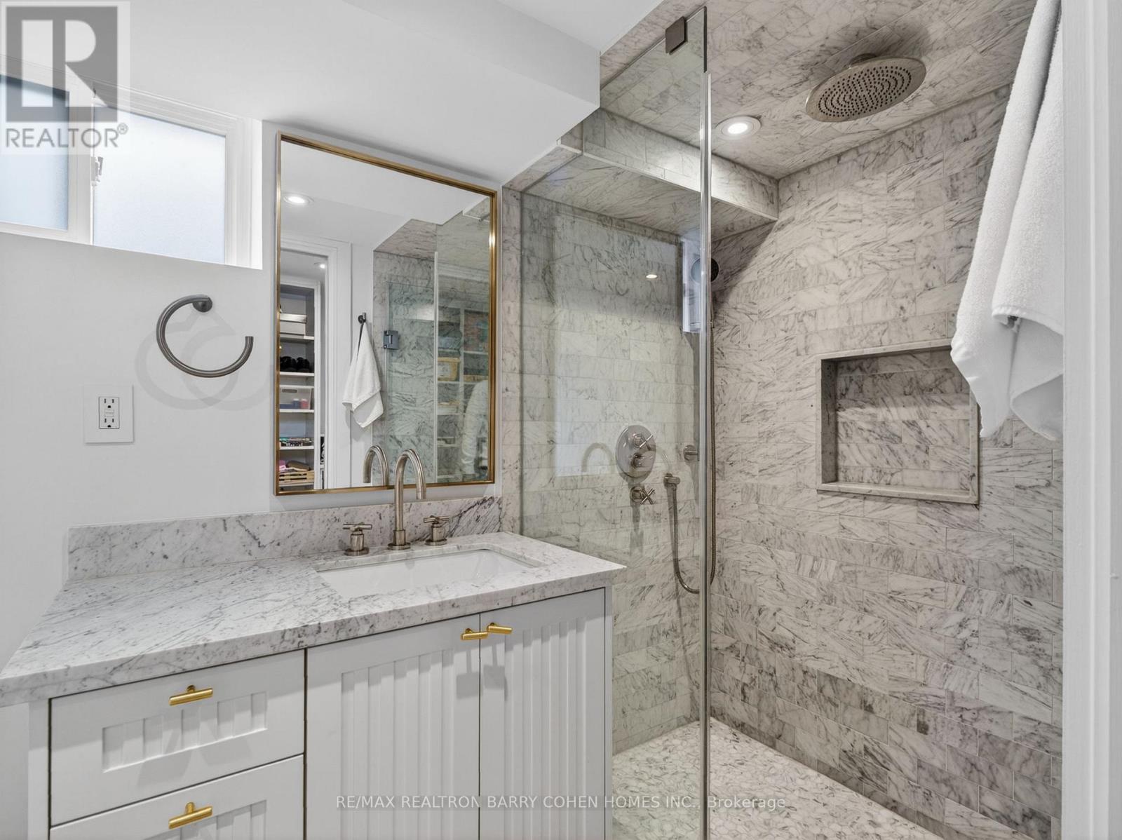 130 Mona Drive, Toronto, ON - Indoor Photo Showing Bathroom