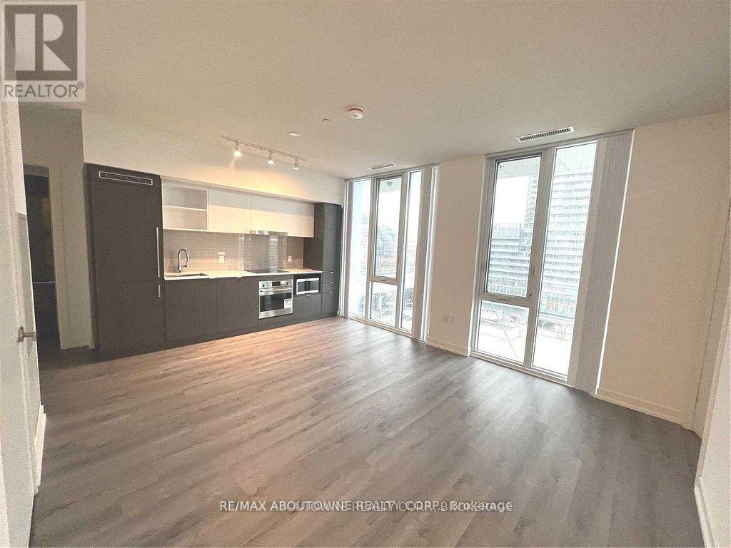 1105 - 138 Downes Street, Toronto, ON - Indoor