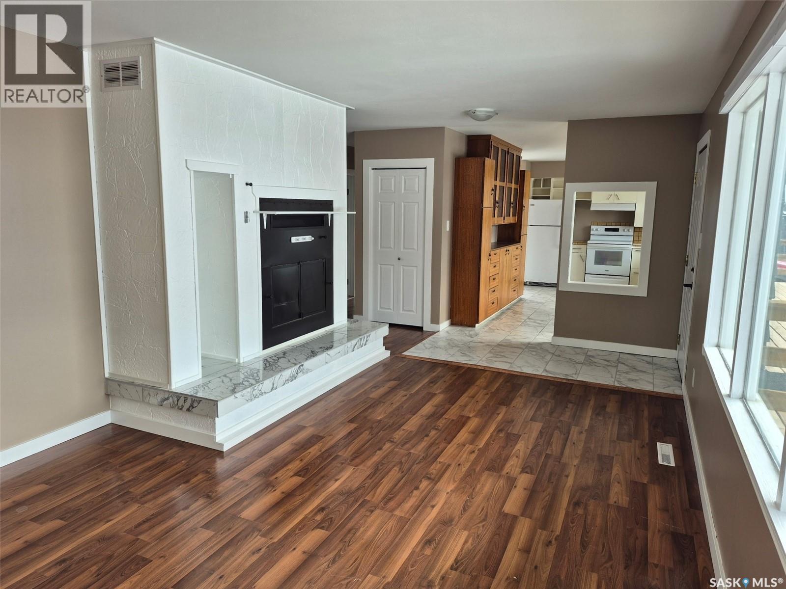 Mckenzie Acreage, Morris Rm No. 312, SK - Indoor Photo Showing Other Room With Fireplace