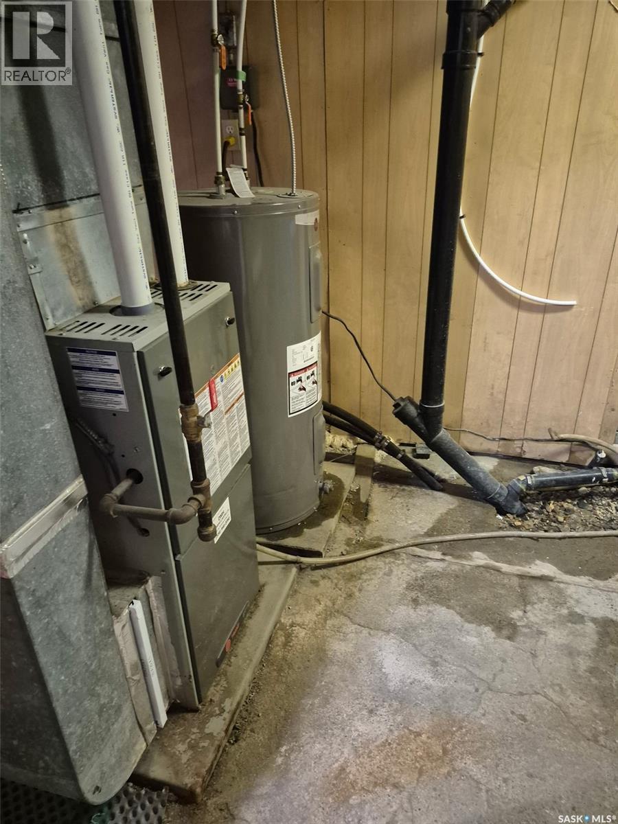 Mckenzie Acreage, Morris Rm No. 312, SK - Indoor Photo Showing Basement