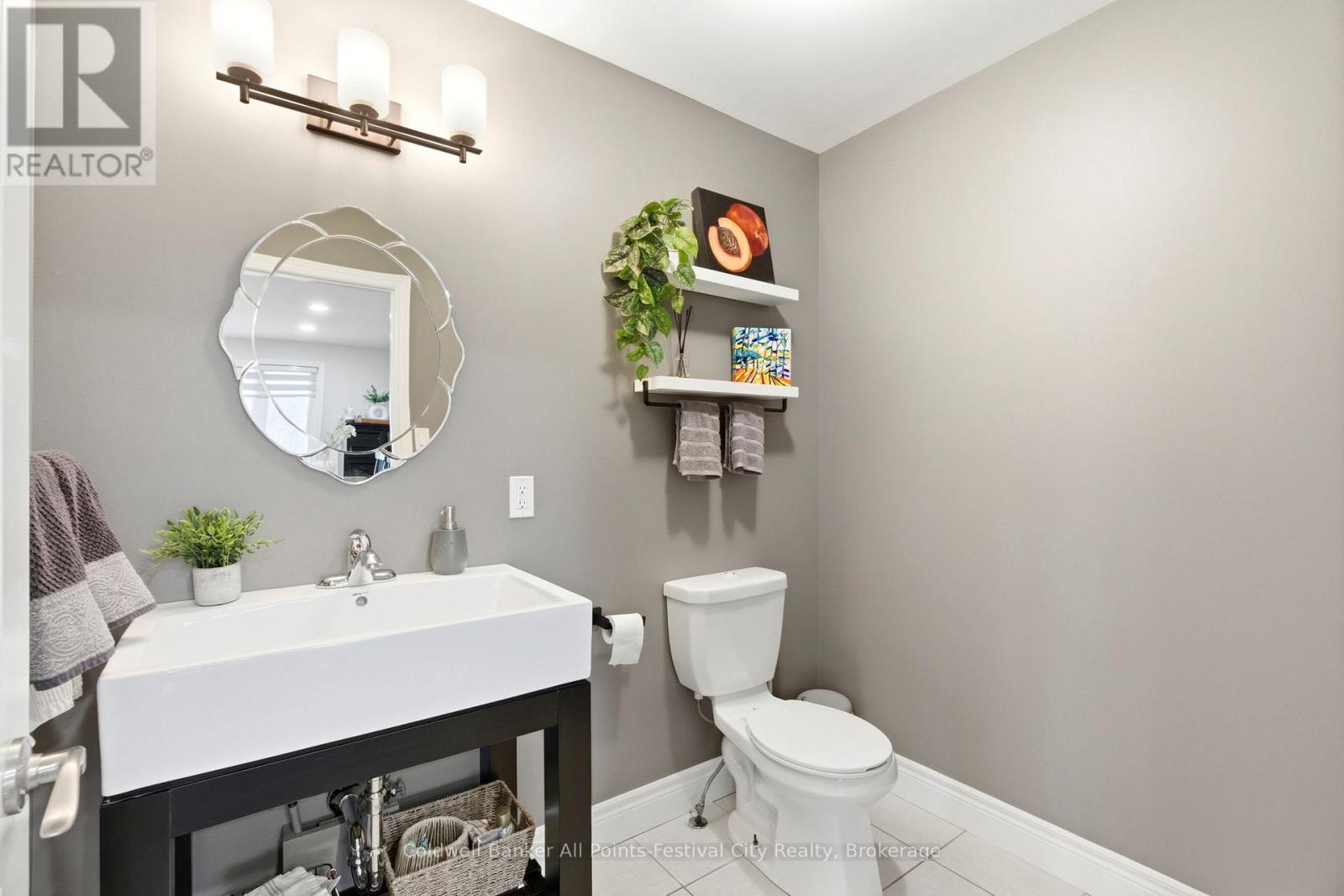 91 Park Street, Goderich (Goderich (Town)), ON - Indoor Photo Showing Bathroom