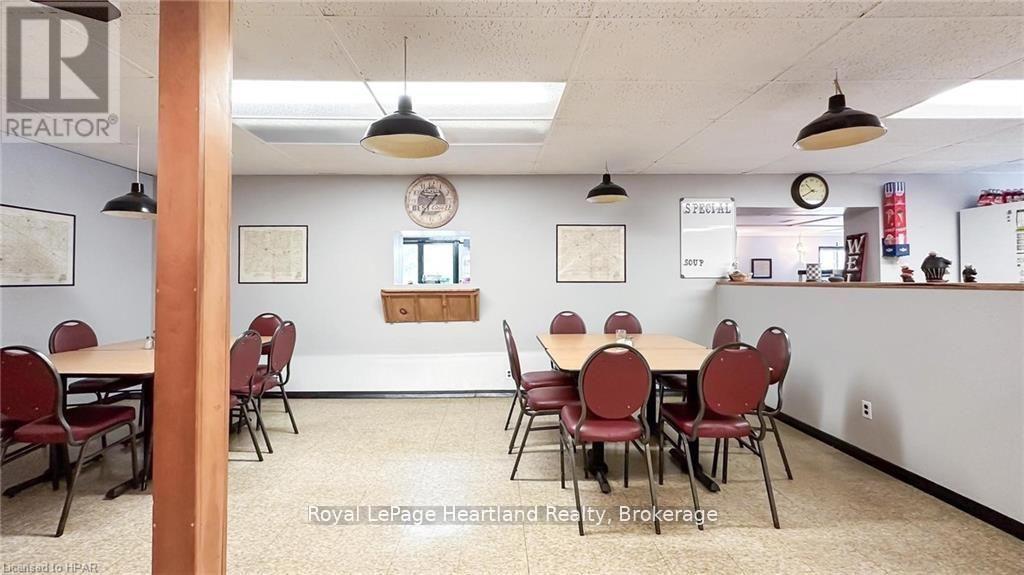 3064 Patrick Street, Howick, ON