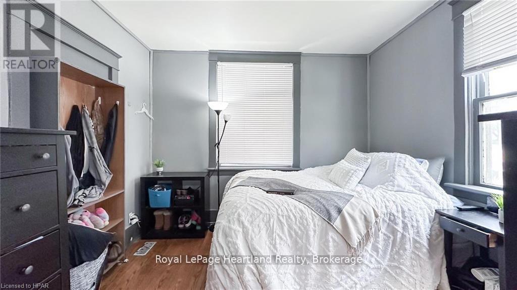 3064 Patrick Street, Howick, ON