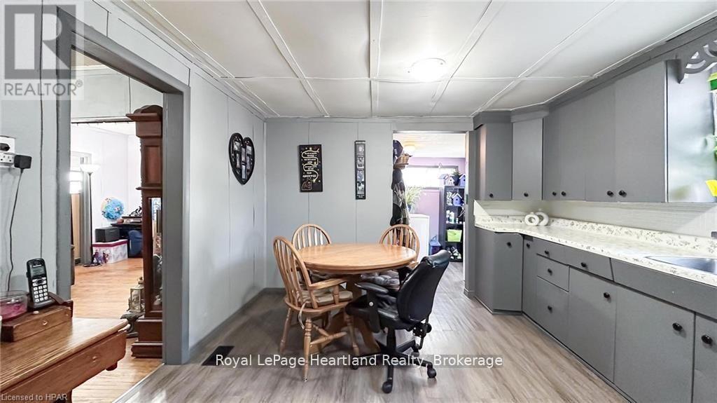 3064 Patrick Street, Howick, ON