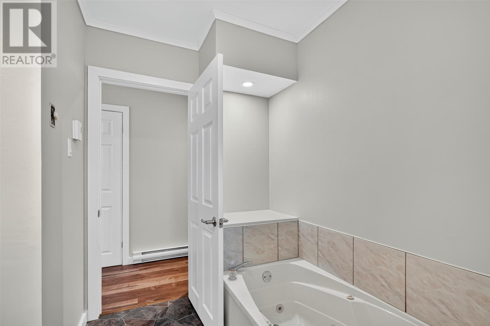 32 Church Road, Victoria, NL - Indoor Photo Showing Bathroom