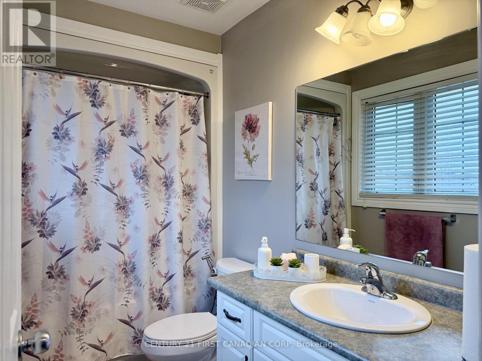 9 Barrett Crescent, St. Thomas, ON - Indoor Photo Showing Bathroom