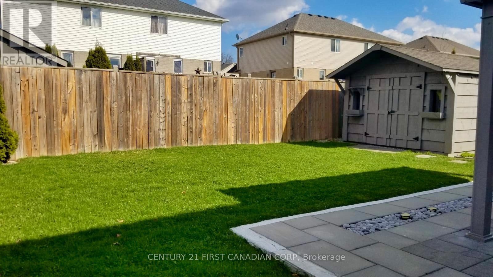 9 Barrett Crescent, St. Thomas, ON - Outdoor