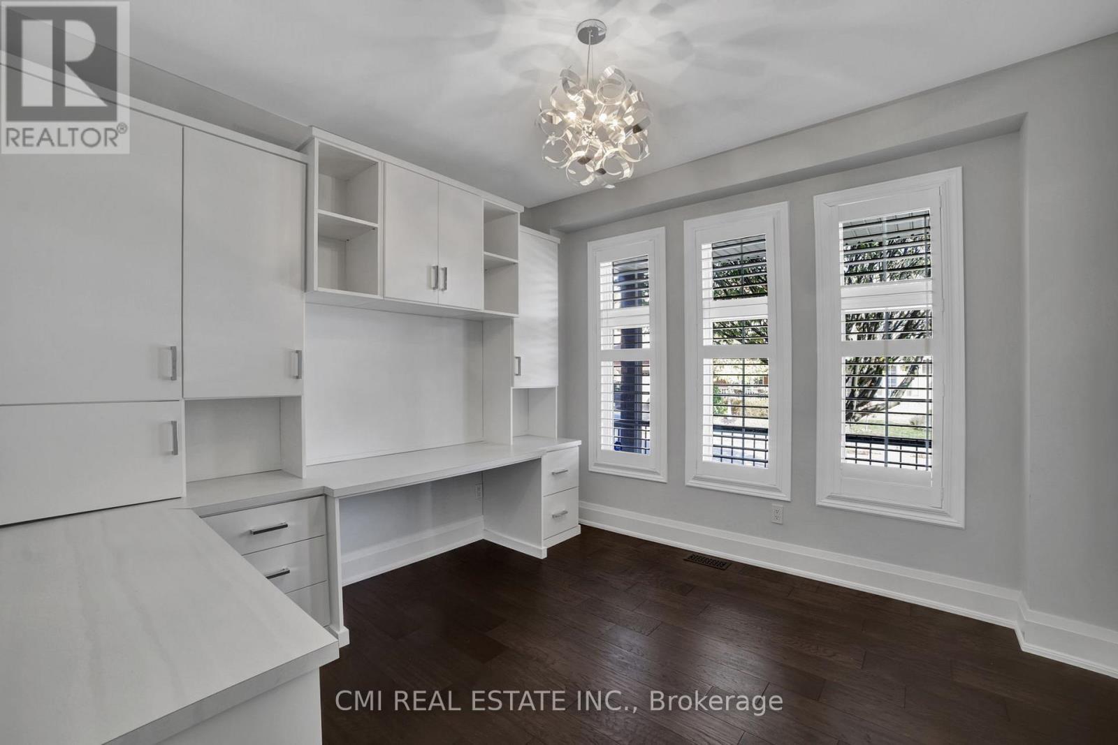 2171 Jardine Crescent, Burlington, ON - Indoor Photo Showing Other Room