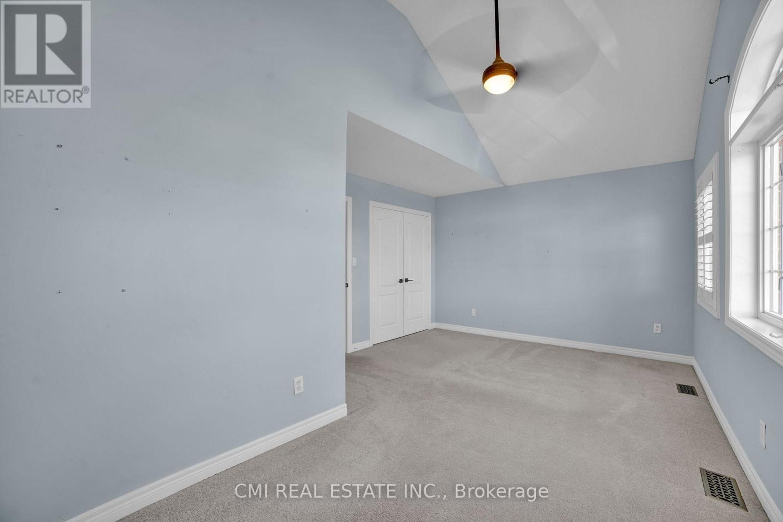 2171 Jardine Crescent, Burlington, ON - Indoor Photo Showing Other Room