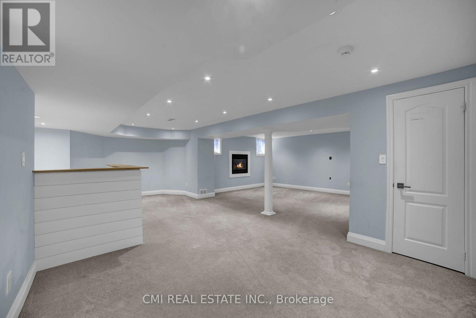 2171 Jardine Crescent, Burlington, ON - Indoor Photo Showing Other Room