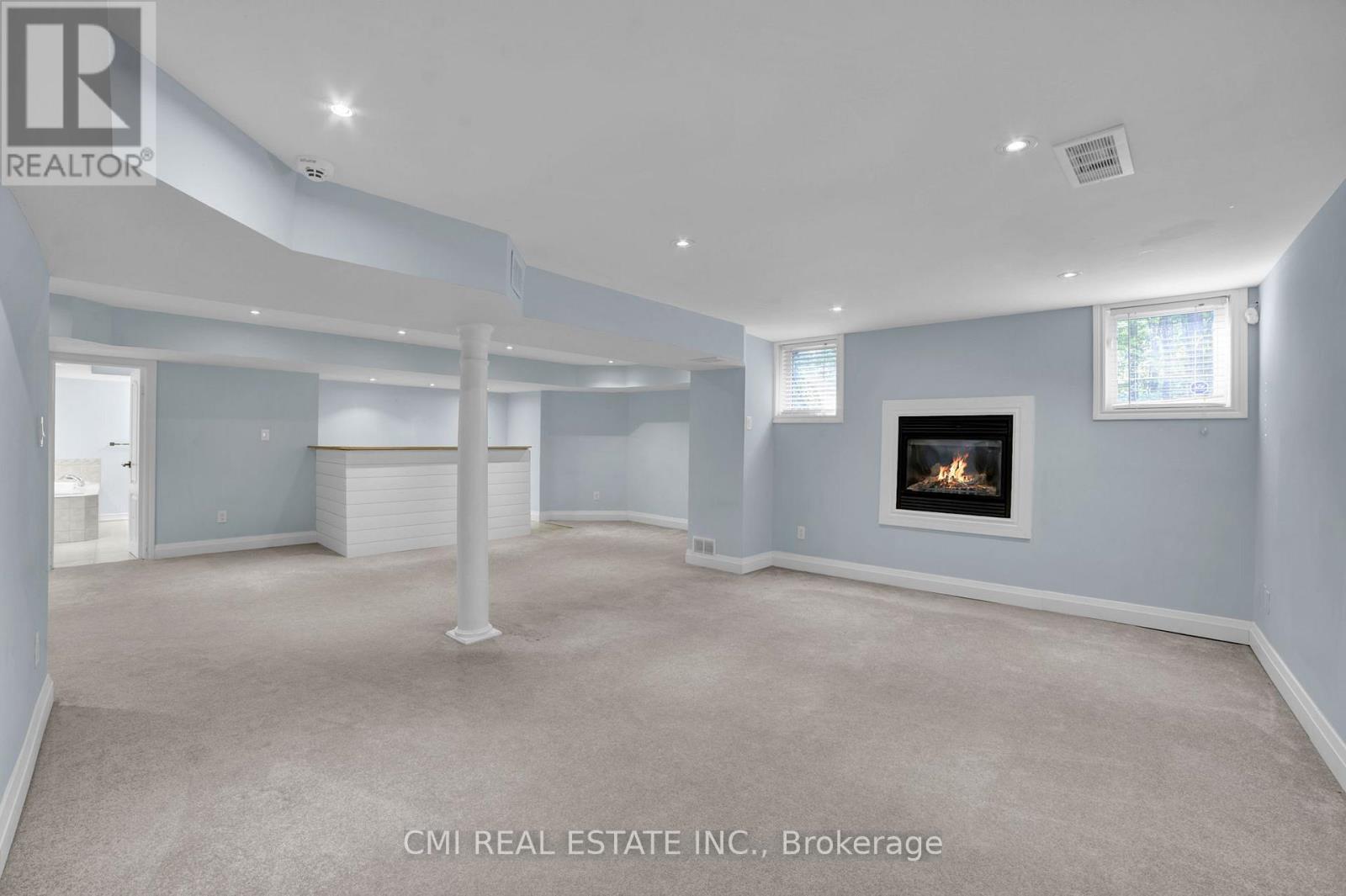 2171 Jardine Crescent, Burlington, ON - Indoor With Fireplace