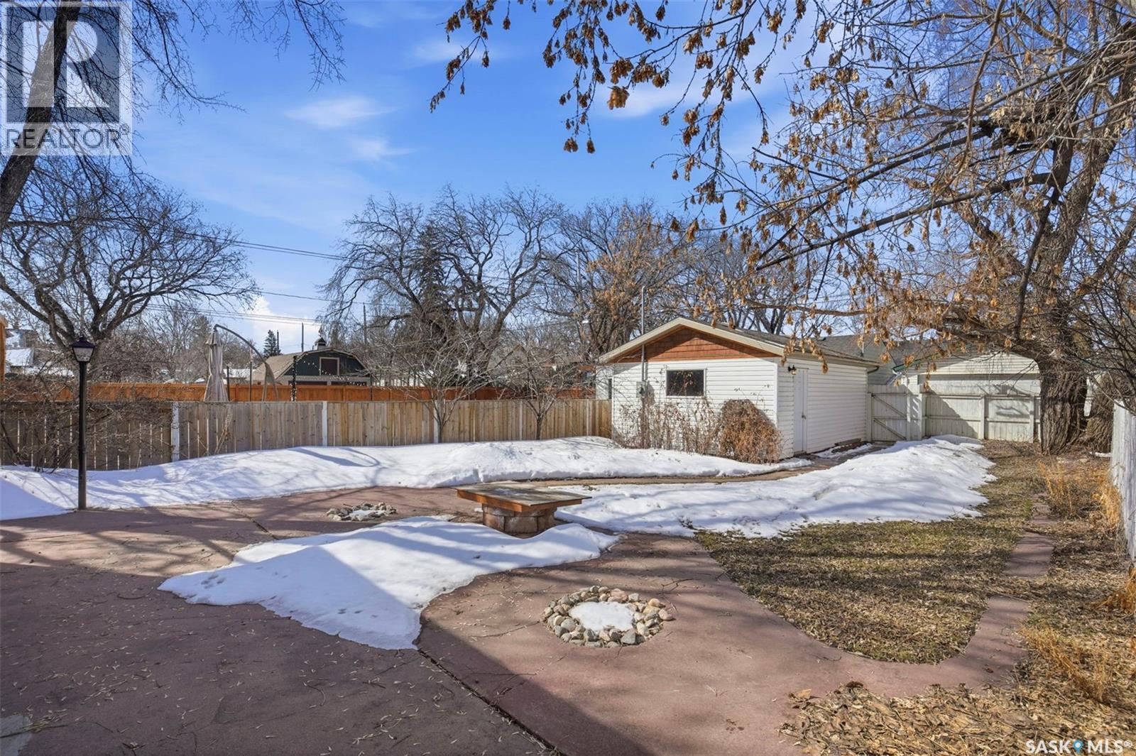 903 6Th Avenue N, Saskatoon, SK - Outdoor