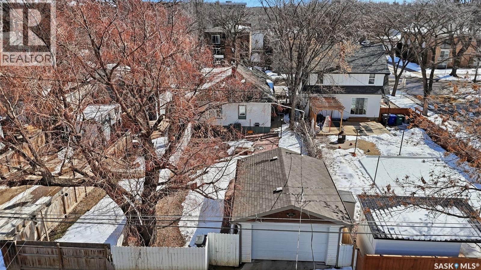 903 6Th Avenue N, Saskatoon, SK - Outdoor