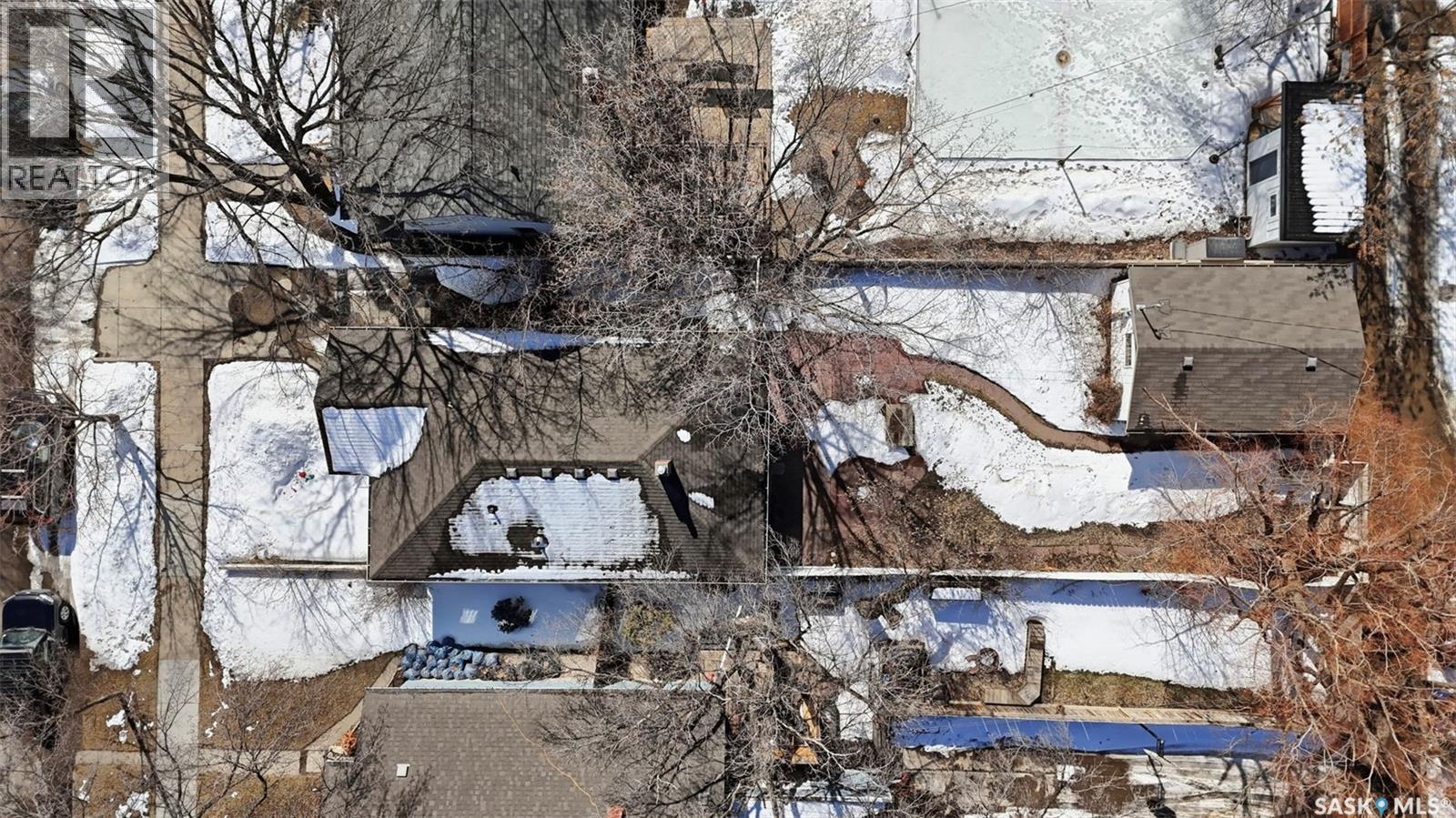 903 6Th Avenue N, Saskatoon, SK - Outdoor