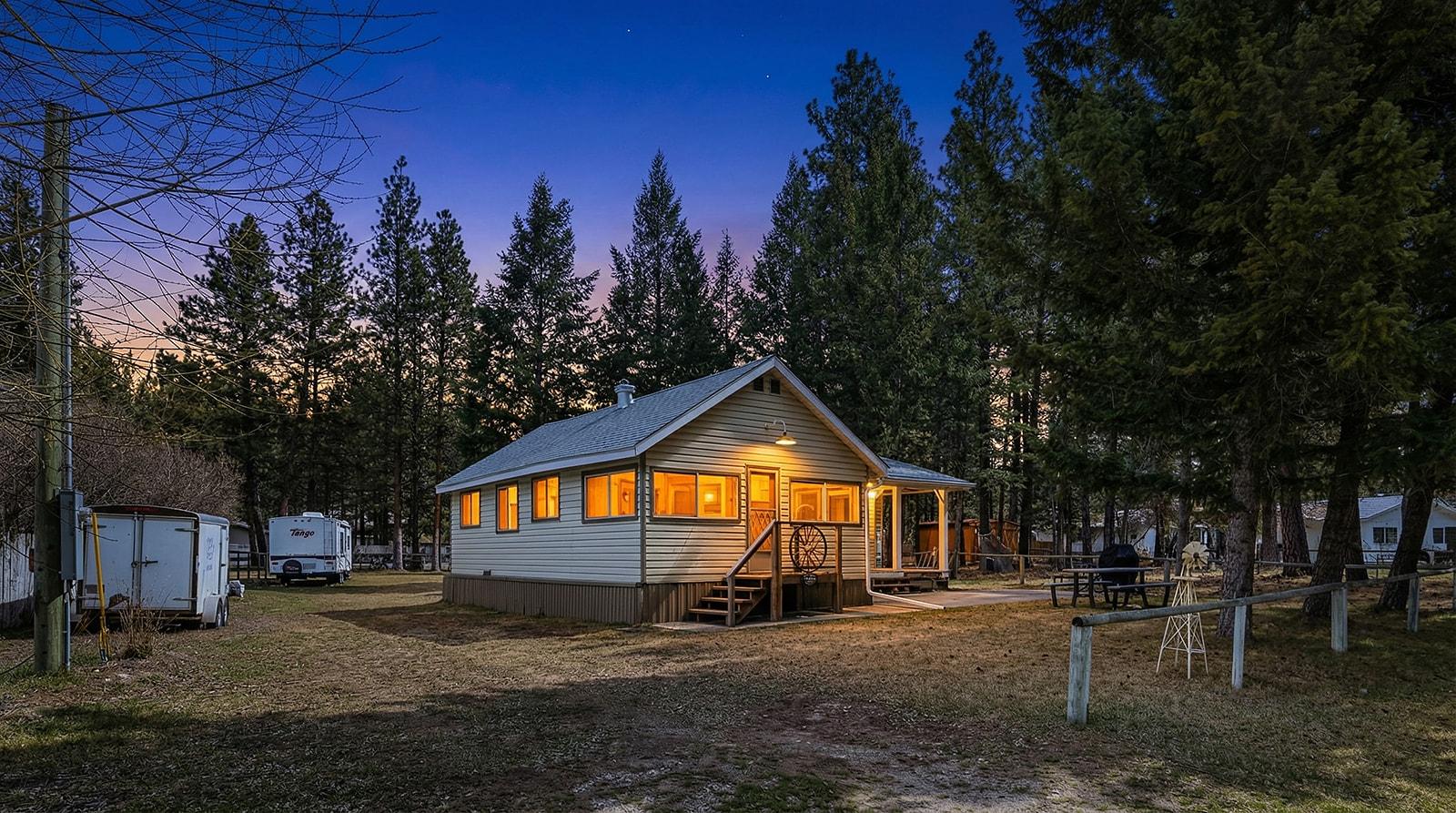 6318 Balsam Road, Wasa, BC - Outdoor