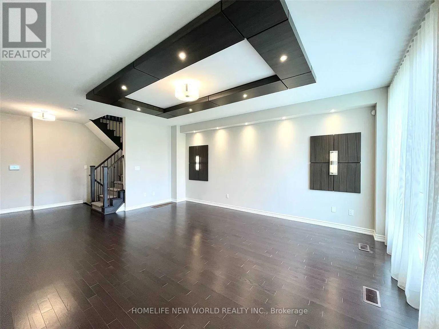 35 Hammersmith Lane, Markham, ON - Indoor Photo Showing Other Room