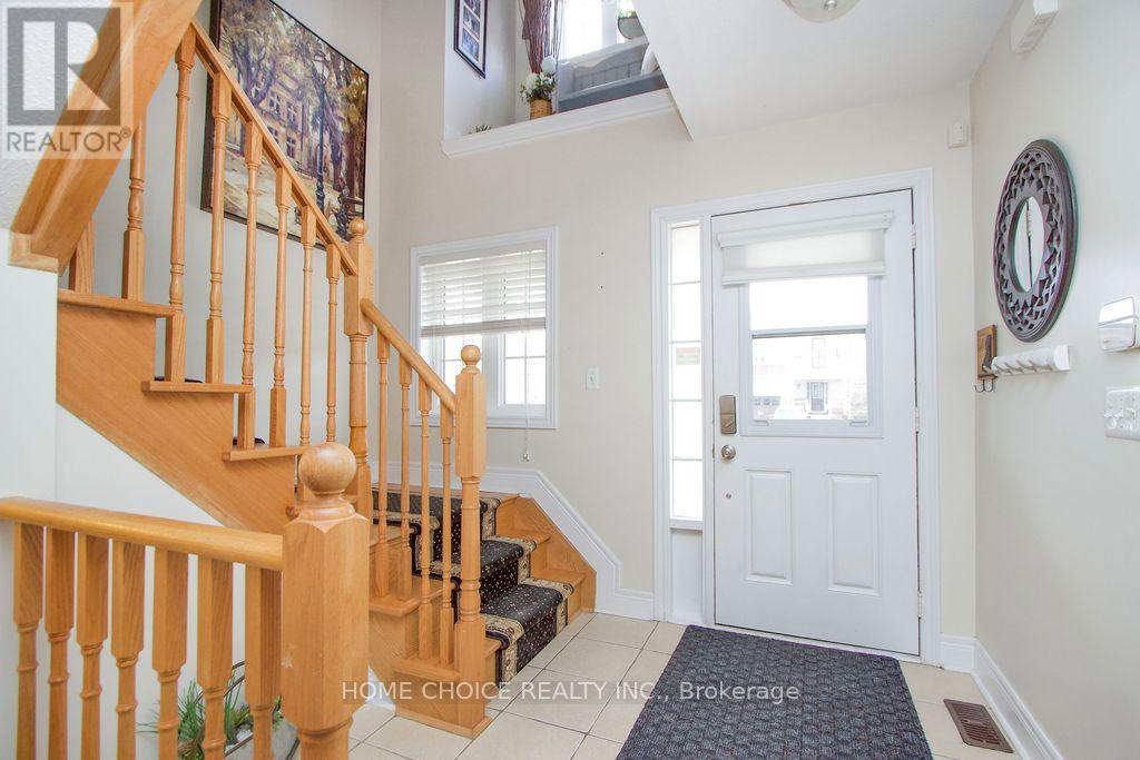 200 Bathgate Crescent, Clarington, ON - Indoor Photo Showing Other Room
