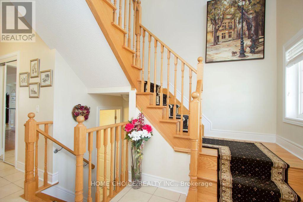 200 Bathgate Crescent, Clarington, ON - Indoor Photo Showing Other Room