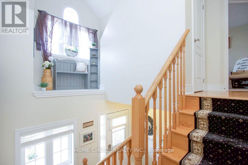 200 Bathgate Crescent, Clarington, ON - Indoor Photo Showing Other Room