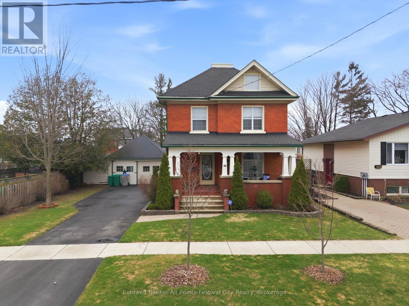 164 Palmerston Street, Goderich (Goderich (Town)), ON - Outdoor With Facade