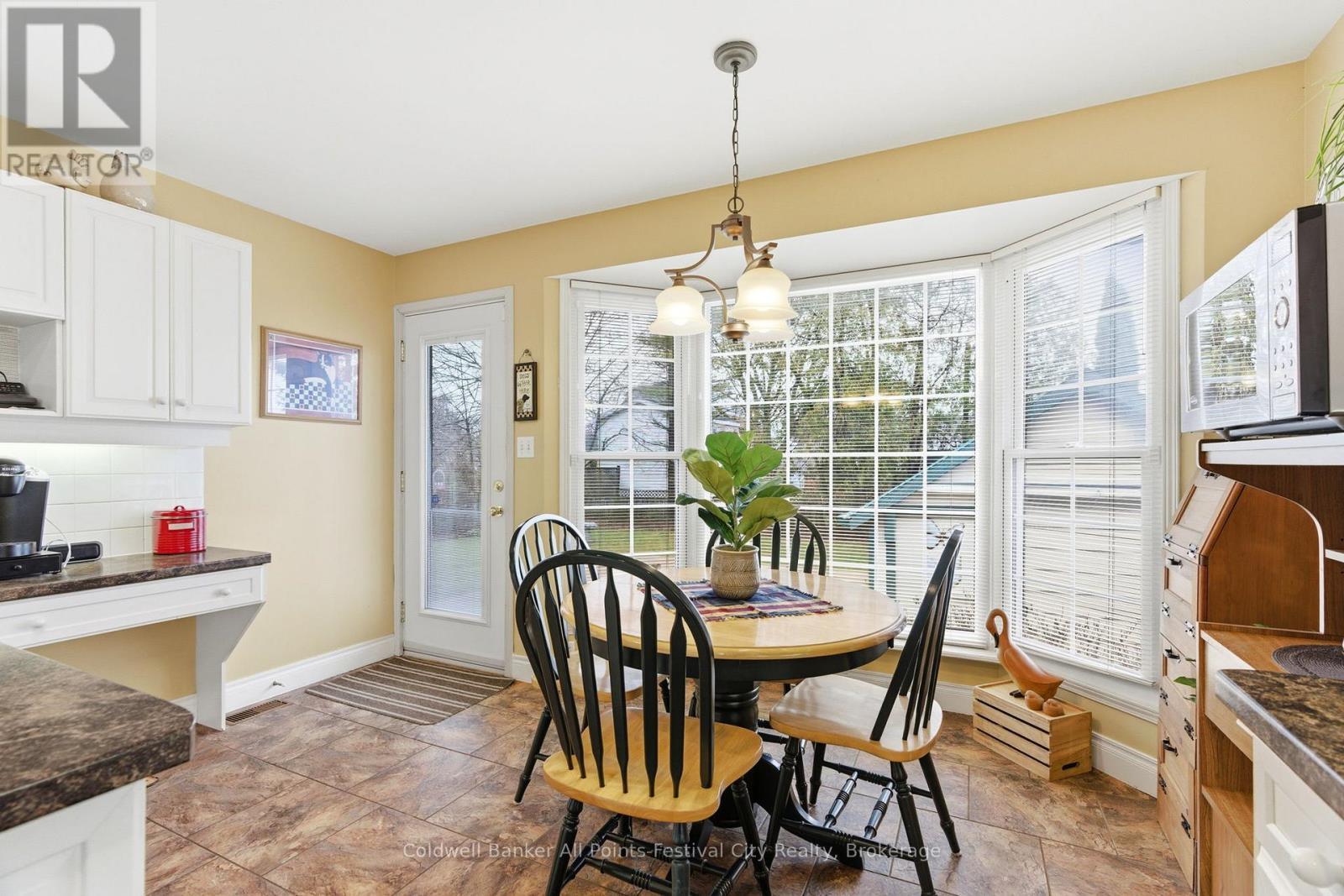 164 Palmerston Street, Goderich (Goderich (Town)), ON - Indoor Photo Showing Dining Room