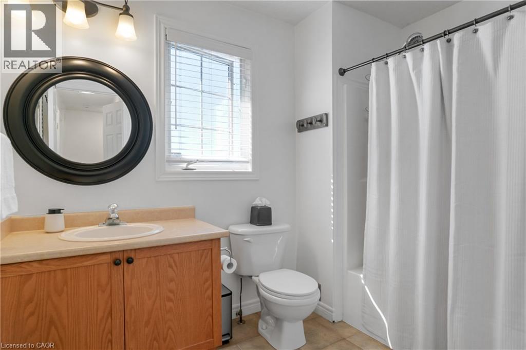 184 Sofron Drive, Cambridge, ON - Indoor Photo Showing Bathroom