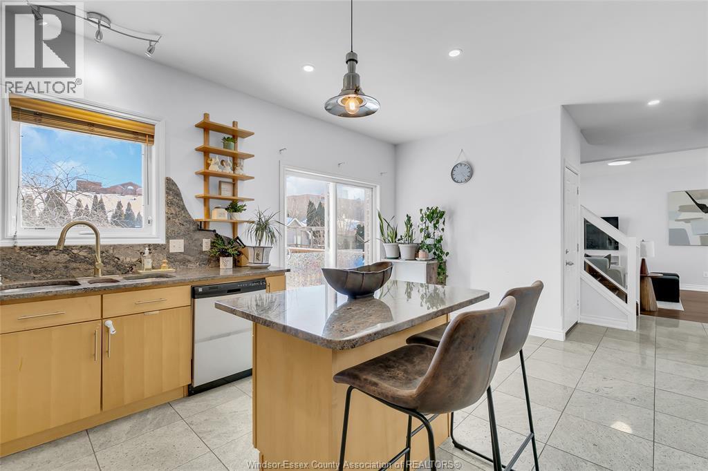 3852 Concord, Windsor, ON - Indoor Photo Showing Other Room