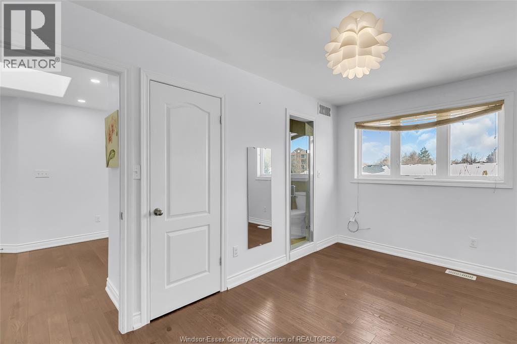 3852 Concord, Windsor, ON - Indoor Photo Showing Other Room