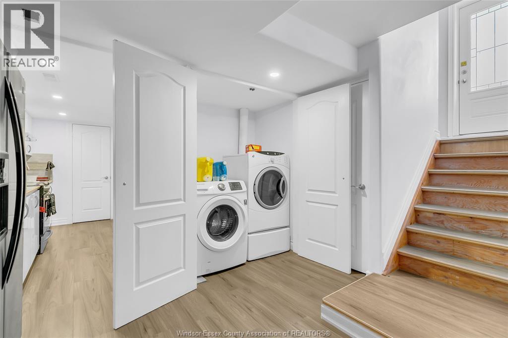 3852 Concord, Windsor, ON - Indoor Photo Showing Laundry Room
