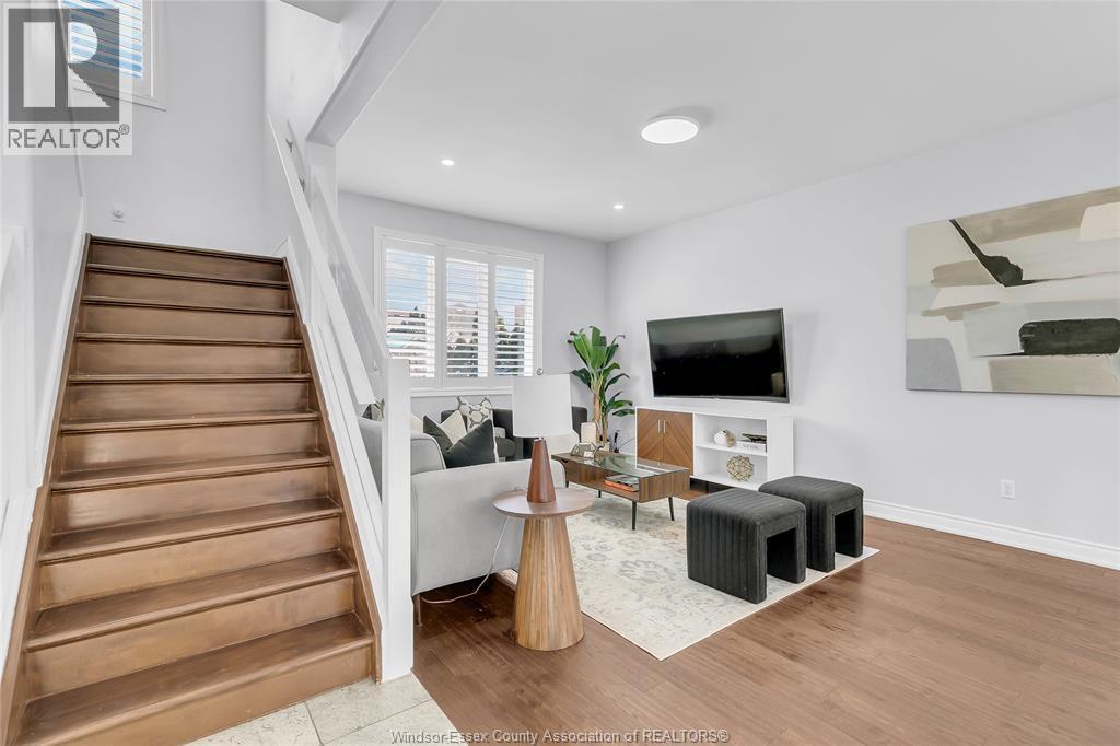 3852 Concord, Windsor, ON - Indoor