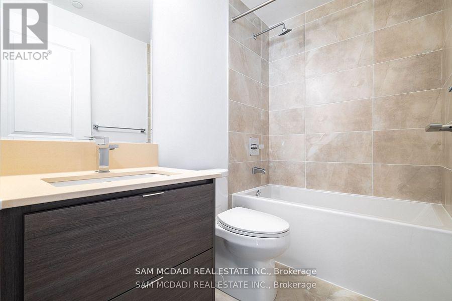 2709 - 30 Elm Drive, Mississauga, ON - Indoor Photo Showing Bathroom