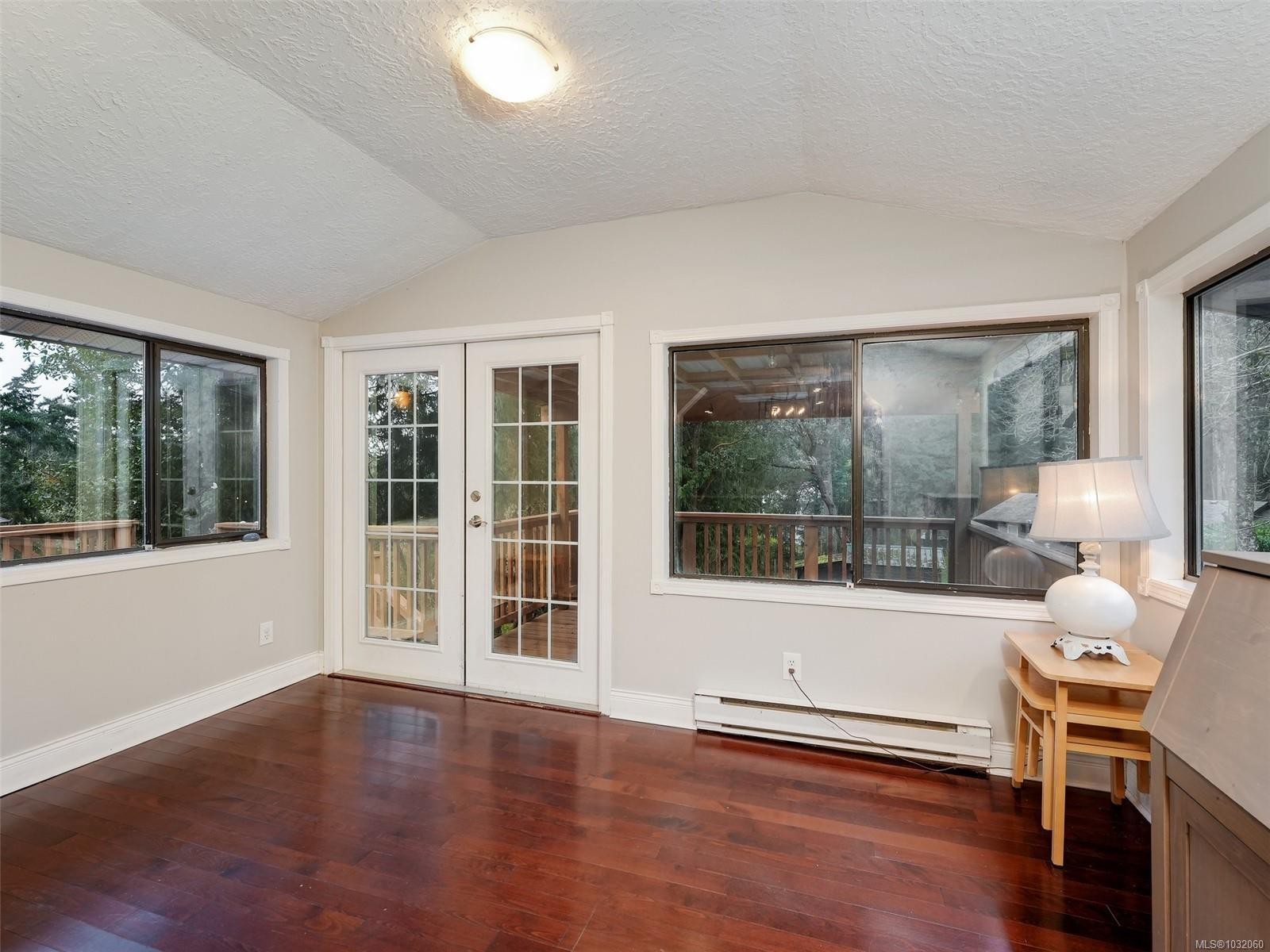 905 Gade Rd, Langford, BC