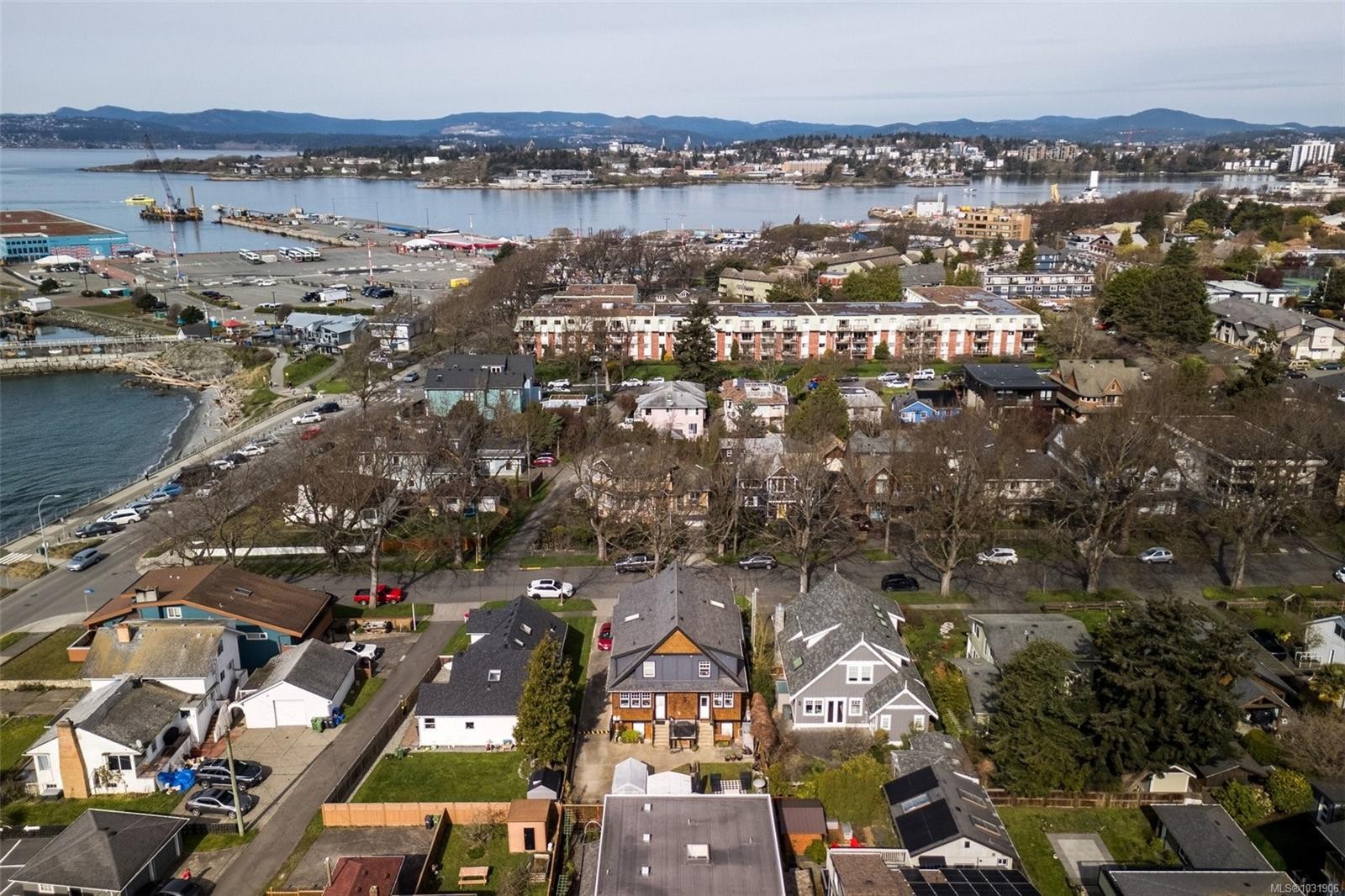 23 Pilot St, Victoria, BC - Outdoor With Body Of Water With View