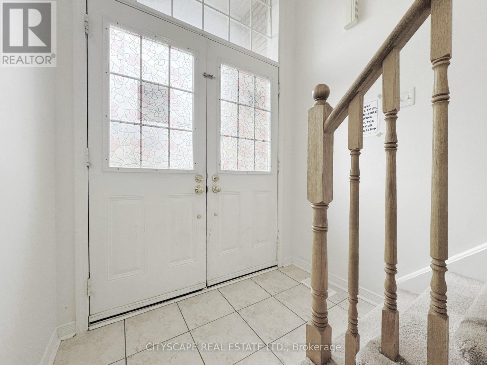 Foyer - 5797 Tiz Road, Mississauga, ON - Indoor Photo Showing Other Room