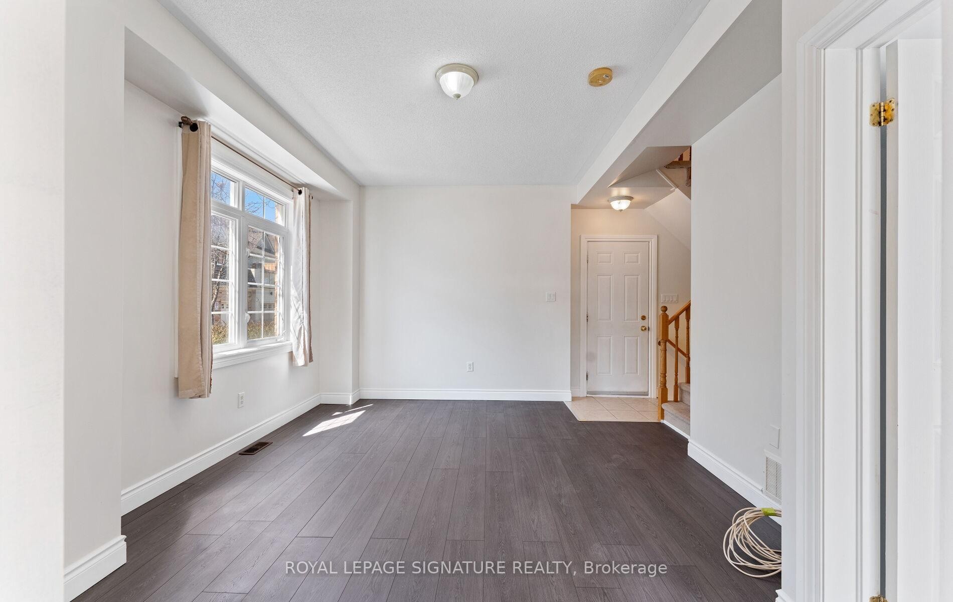 23 Yewtree Way, Whitby, ON - Indoor Photo Showing Other Room